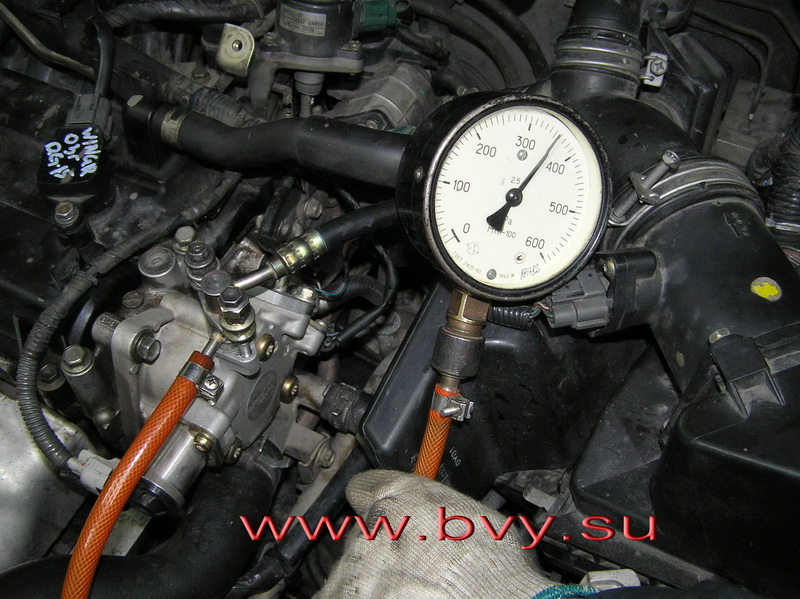 Двигатель QR25DD тнвд- измерение никого давления